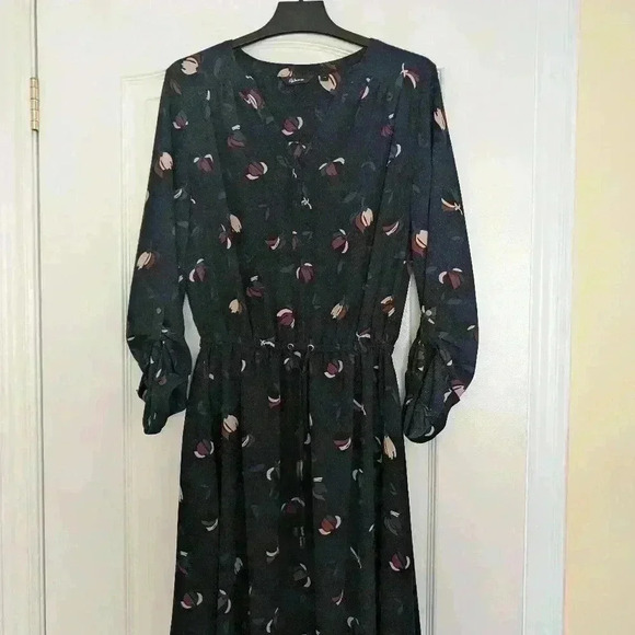 Reitmans size Small navy dress with  pattern drawstring waist - Picture 4 of 13